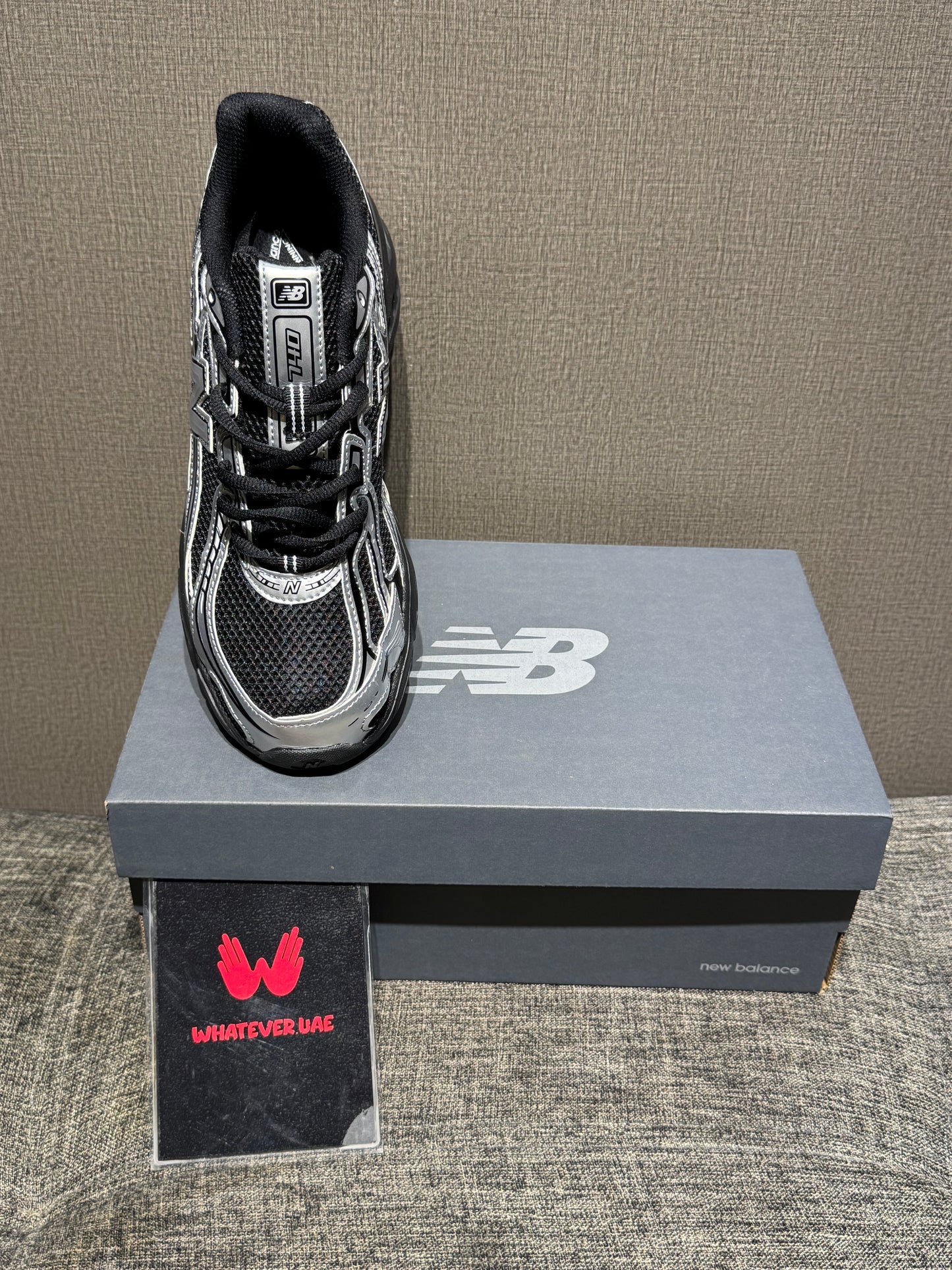 New Balance 740 Black