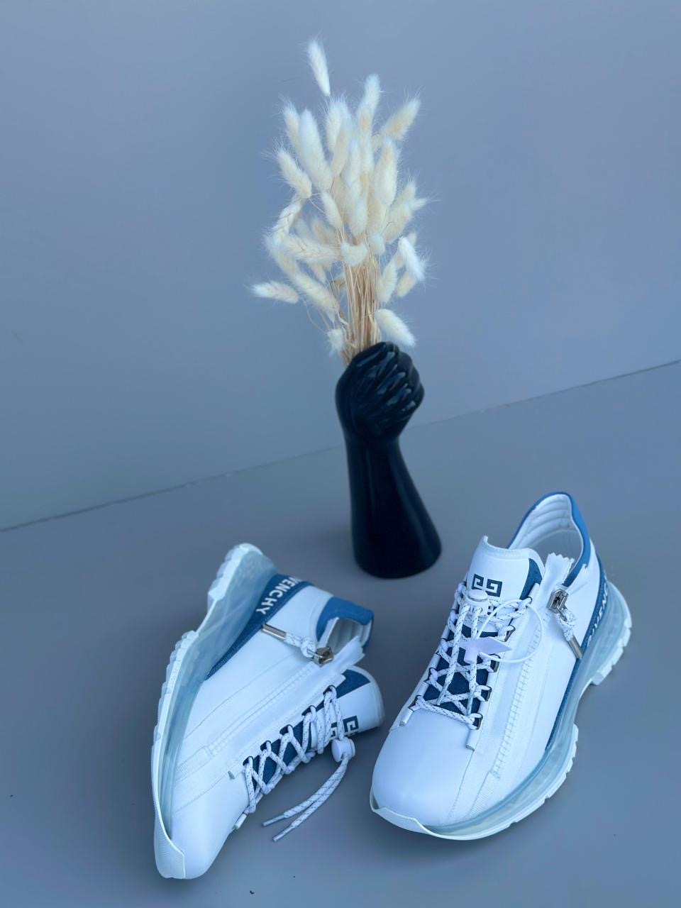 Givenchy Sneakers