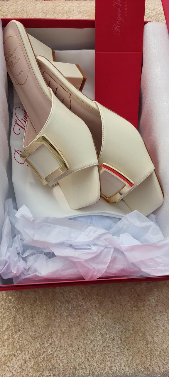 Roger Viver Heels