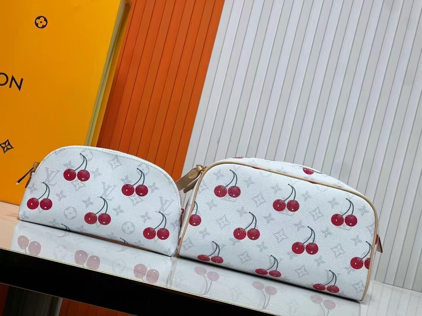 Louis Vuitton Pouch