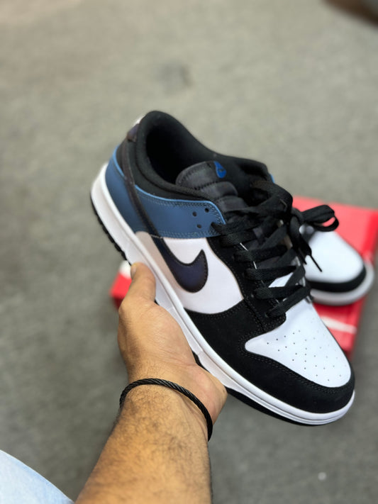 SB Dunk Low Industrial Blue