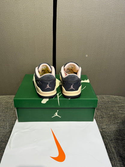 Jordan Flight Court SP Brown Powder