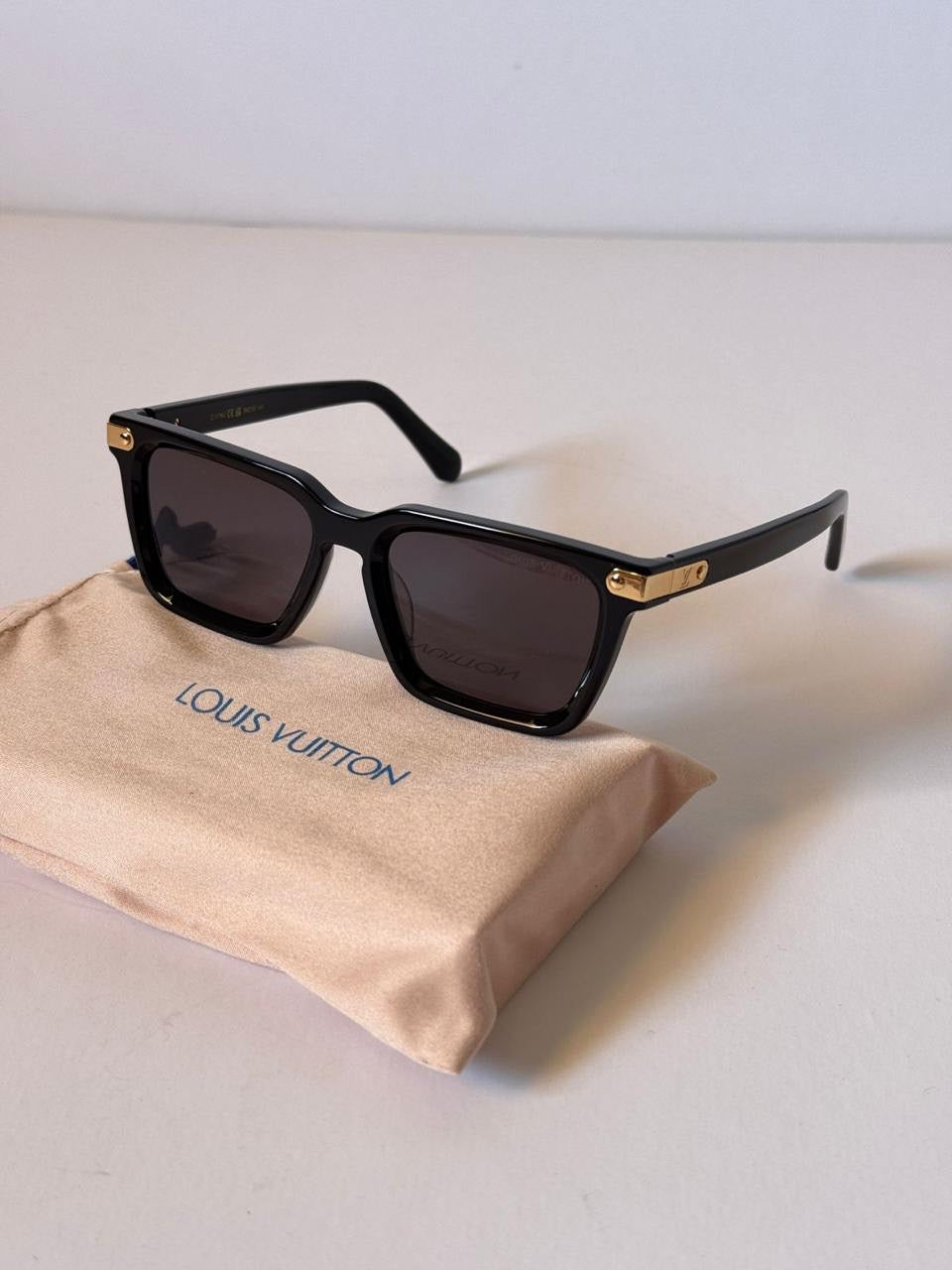 Louis Vuitton Sunglasses 5 colors