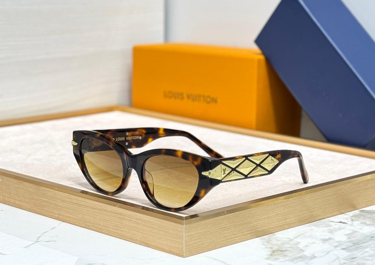 Louis Vuitton Sunglasses 4 colors