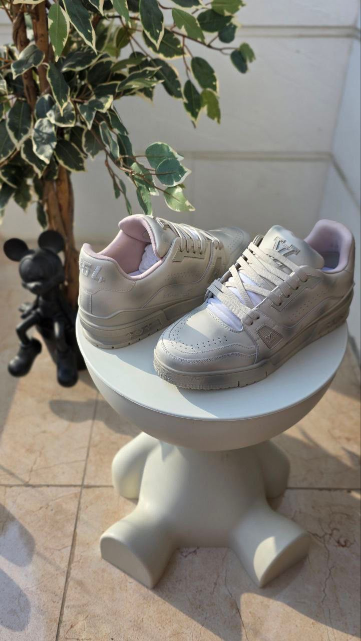 Louis Vuitton Sneakers
