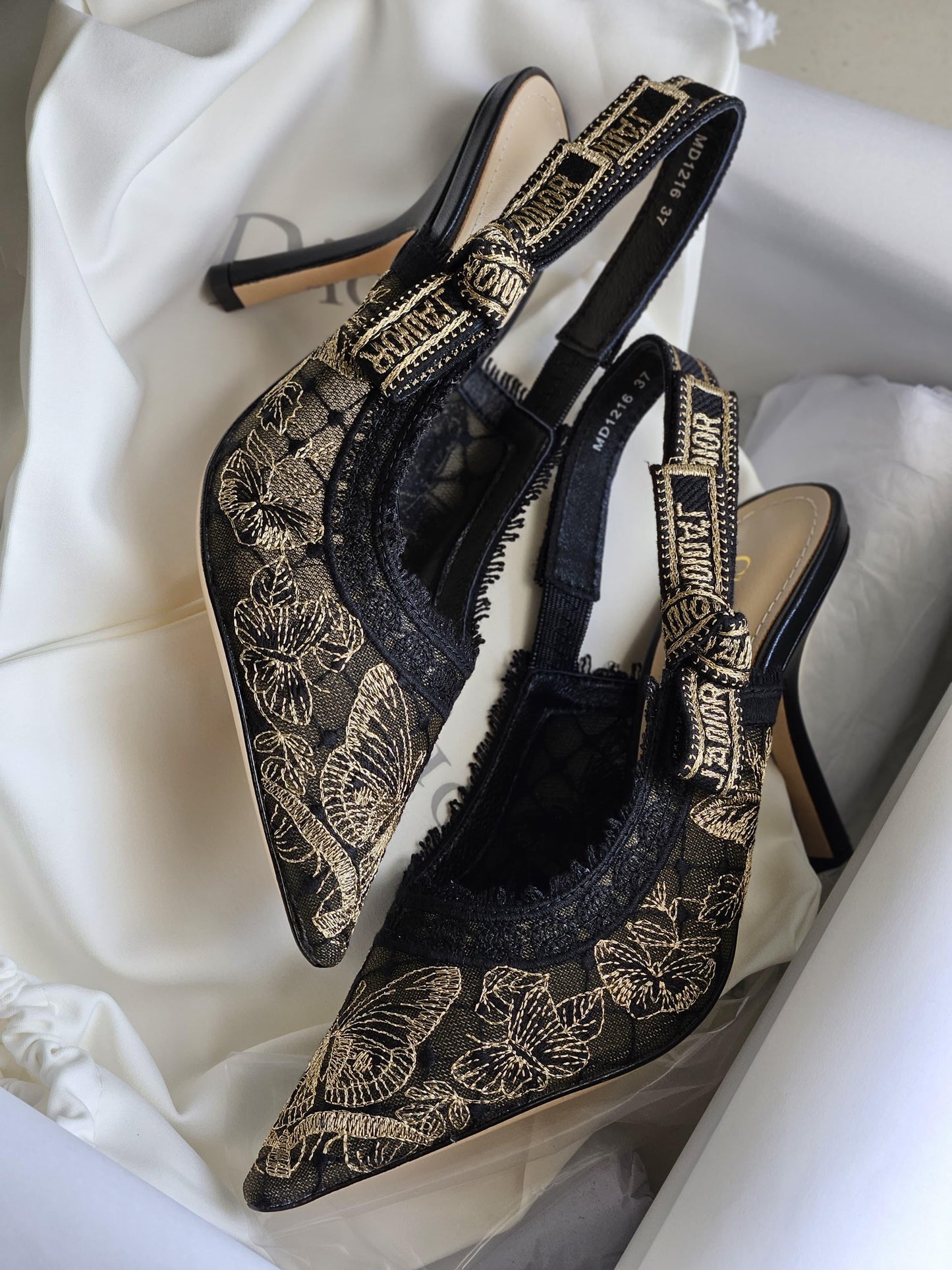 CHRISTIAN DIOR Heels