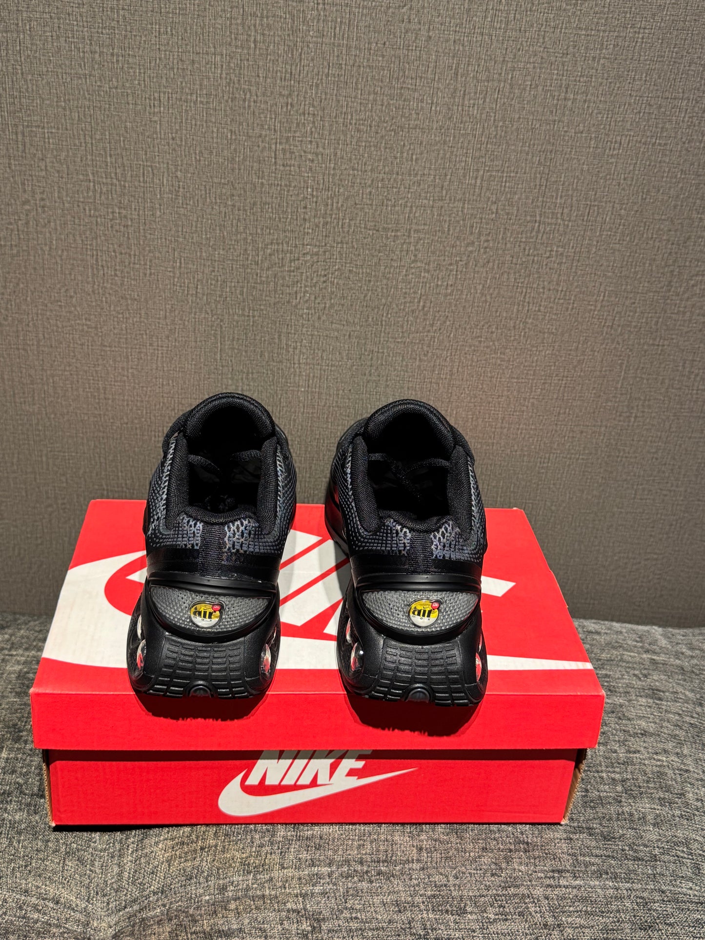 Nike Air Max DN Black