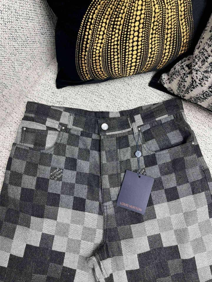 Louis Vuitton Pants