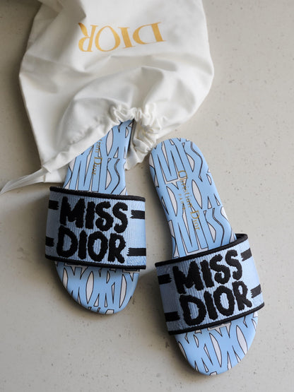 Dior flat