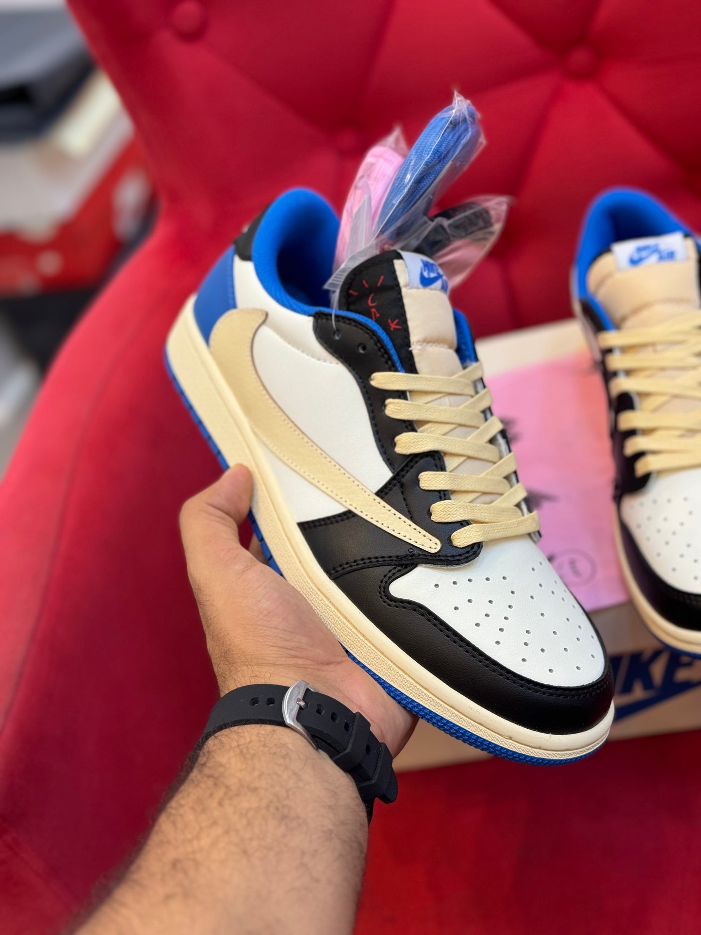 Jordan 1 Low x Travis Scott x Fragment