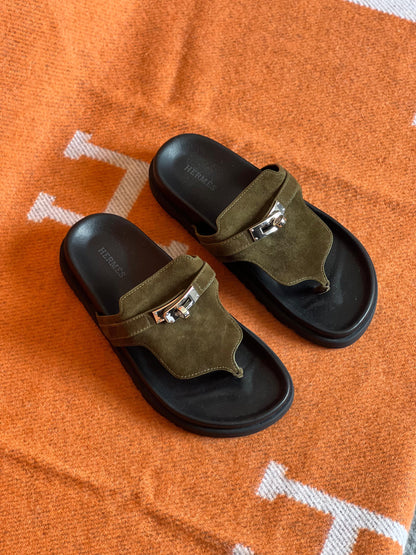 Hermes Slippers
