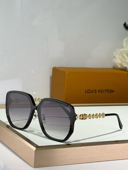 Louis Vuitton Sunglasses 4 colors