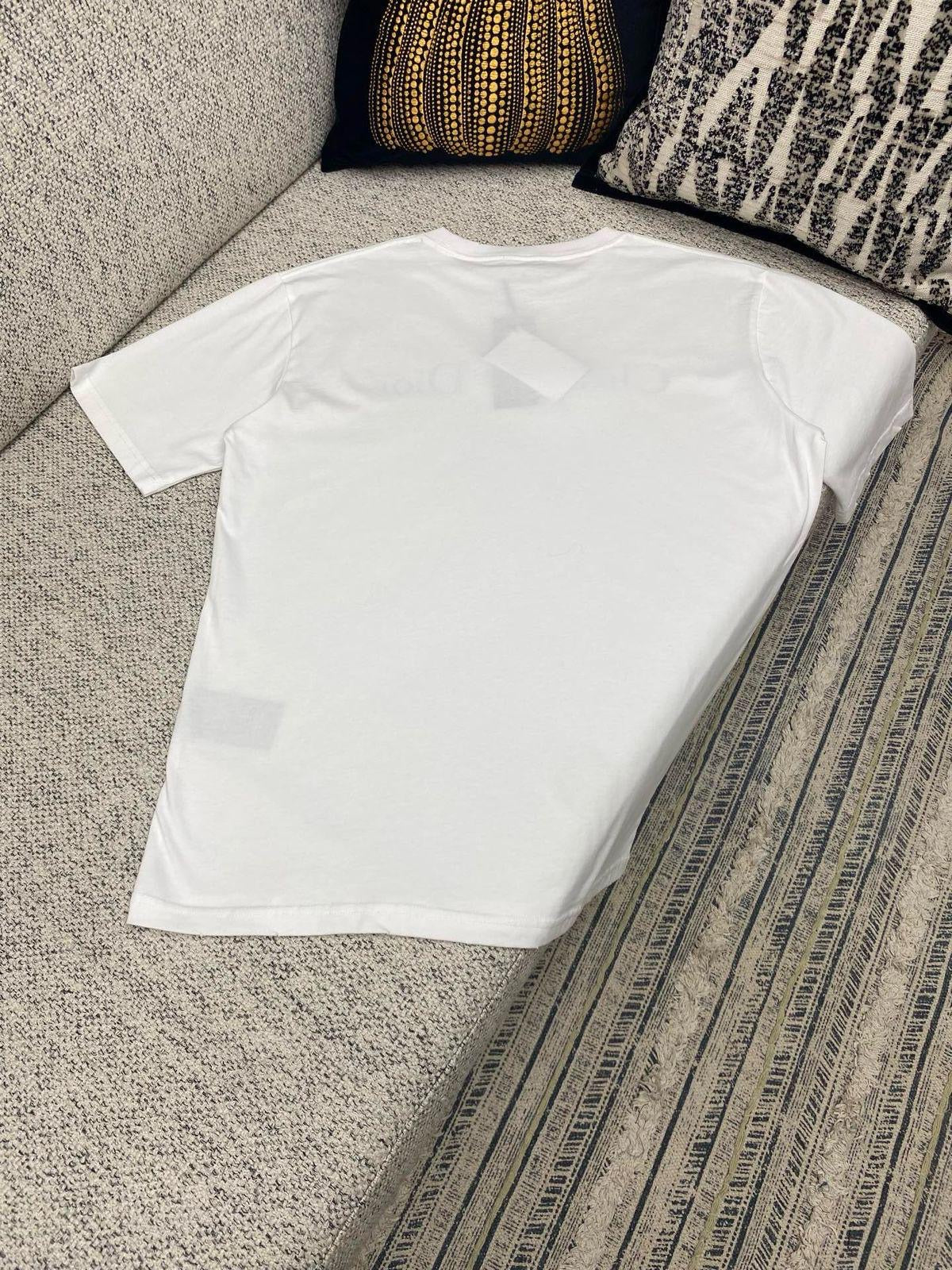 Dior T-Shirt