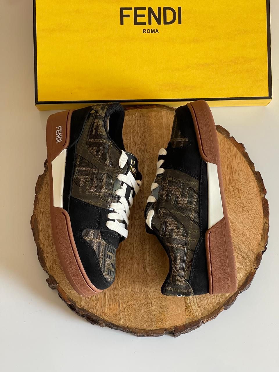 Fendi Sneakers