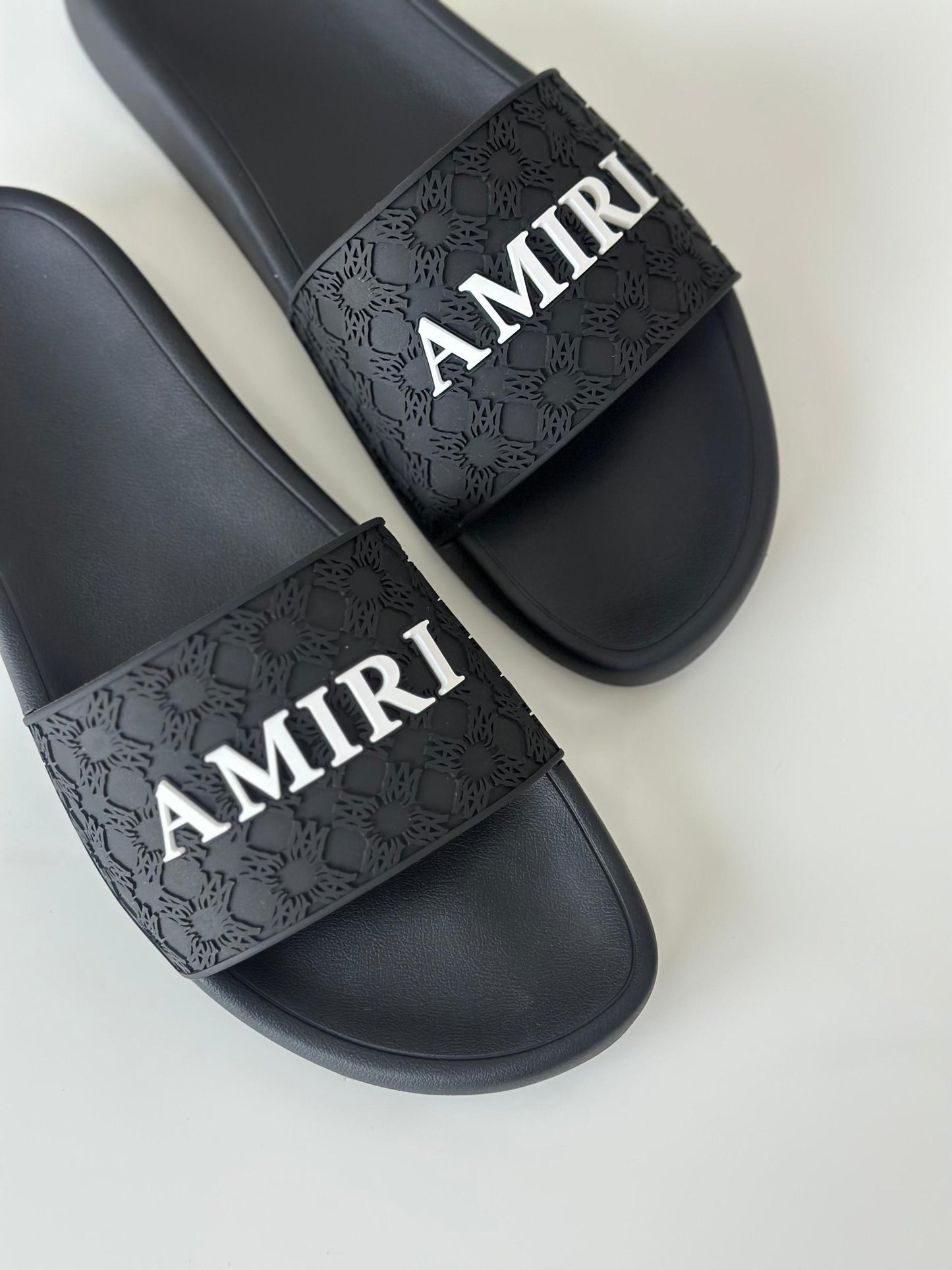 Amiri Slippers 2 colors