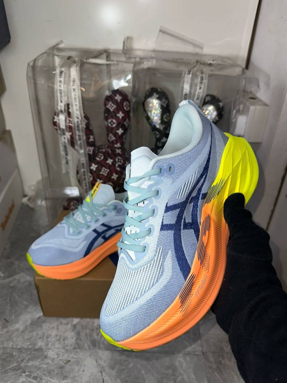 ASICS Sneakers