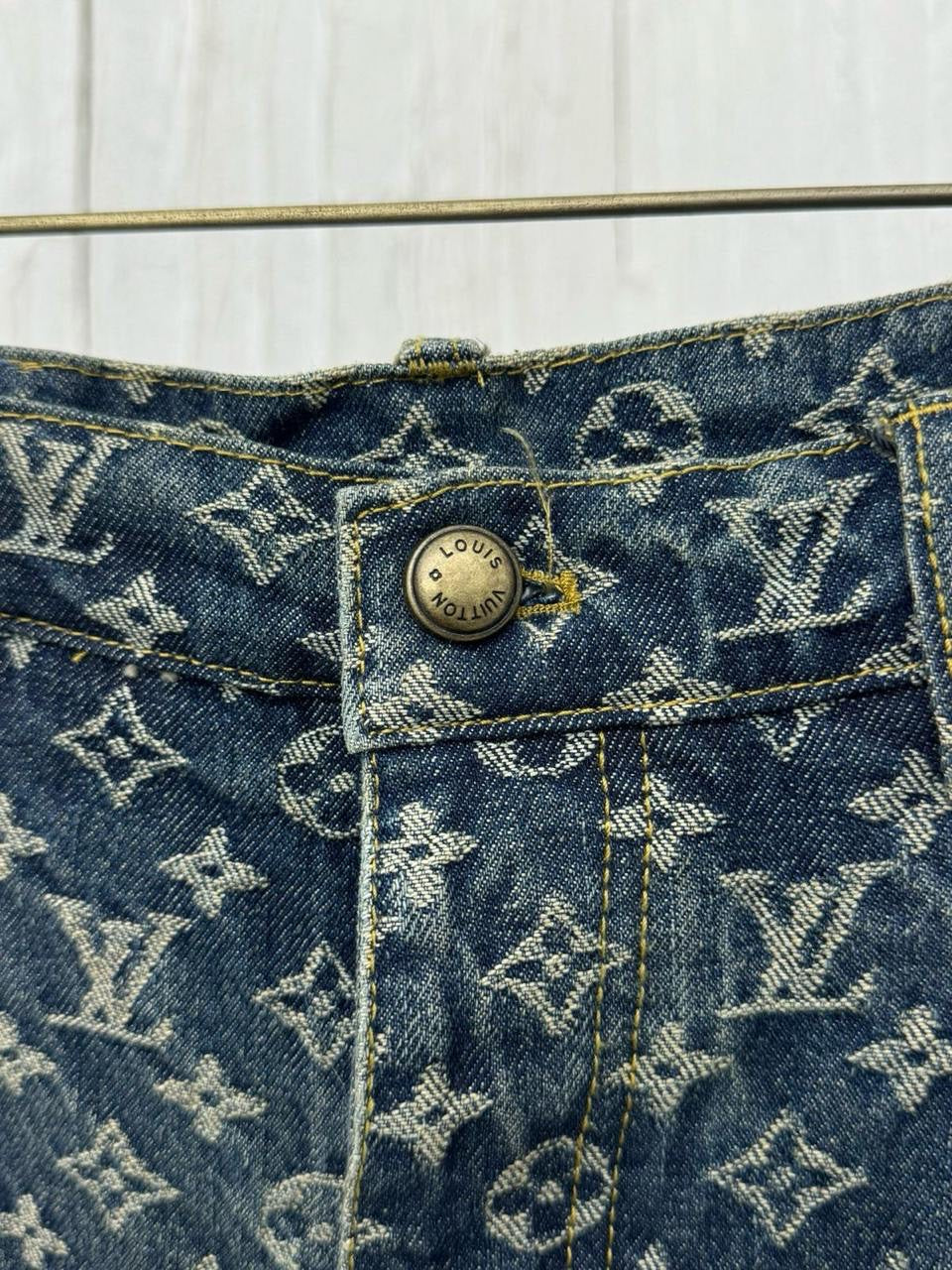 Louis Vuitton Pants