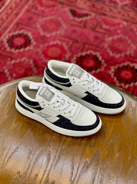 Givenchy Sneakers
