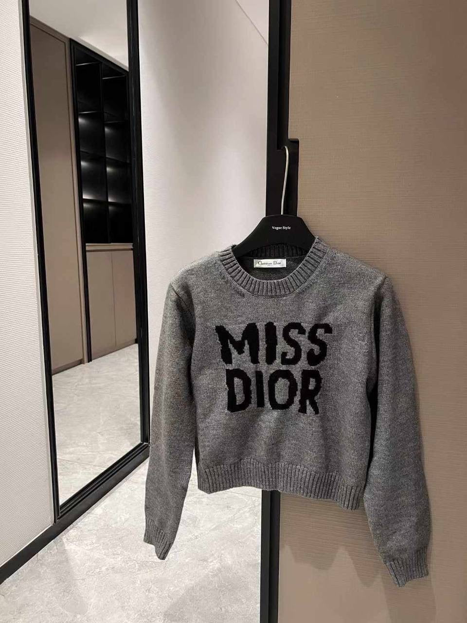 Dior Sweater 3 colors
