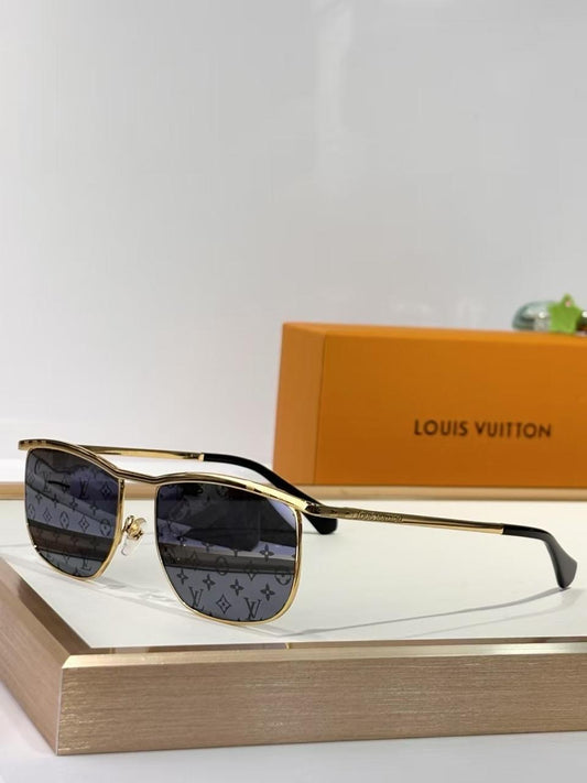 Louis Vuitton Sunglasses 2 colors