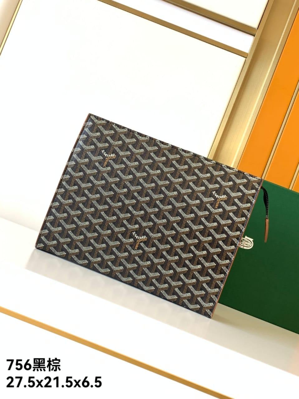Goyard Clutch