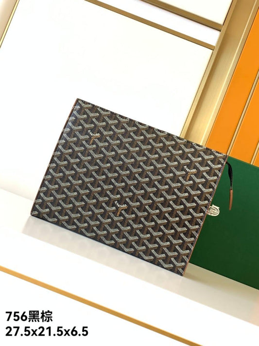 Goyard Clutch