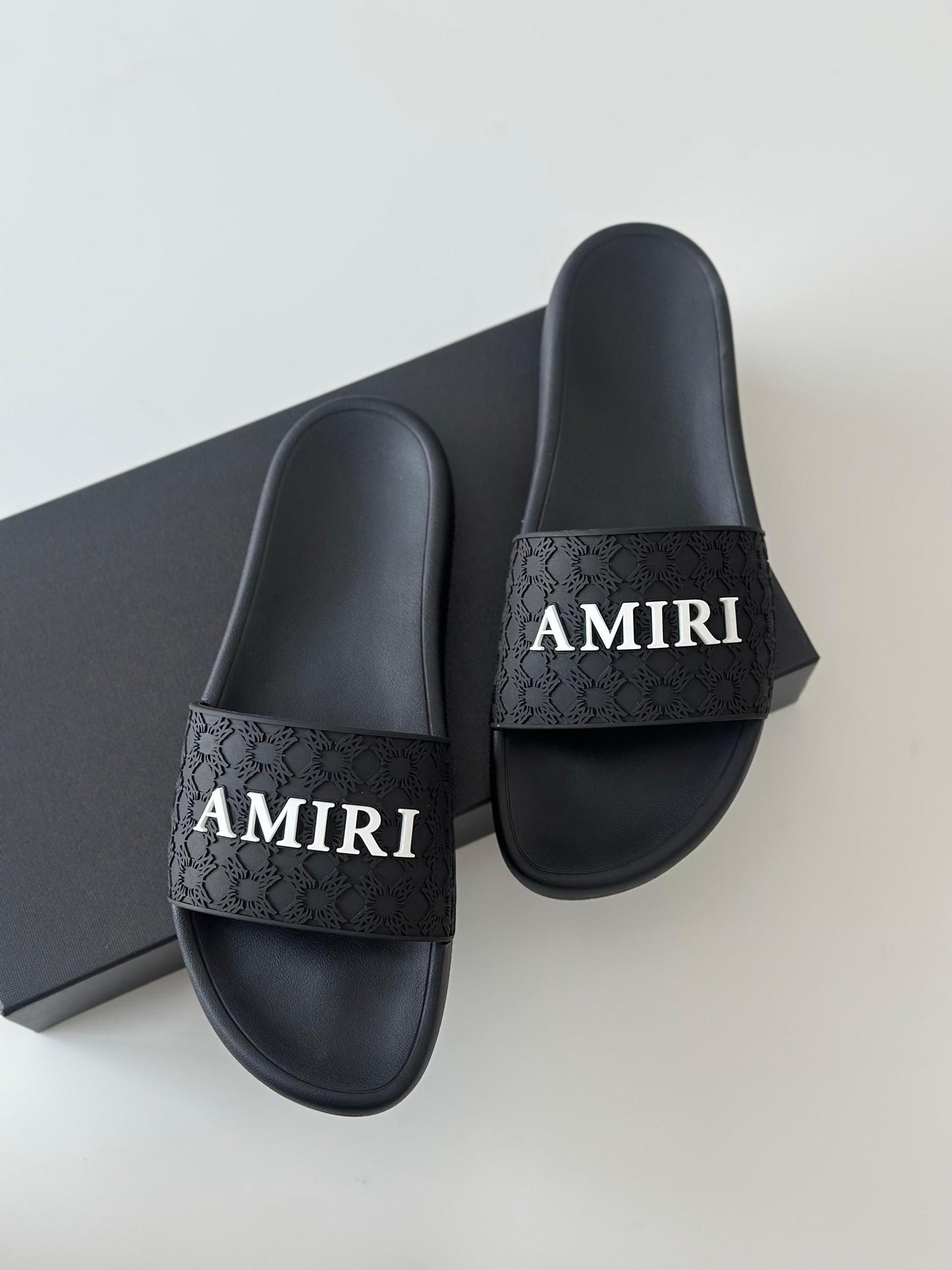 Amiri Slippers 2 colors