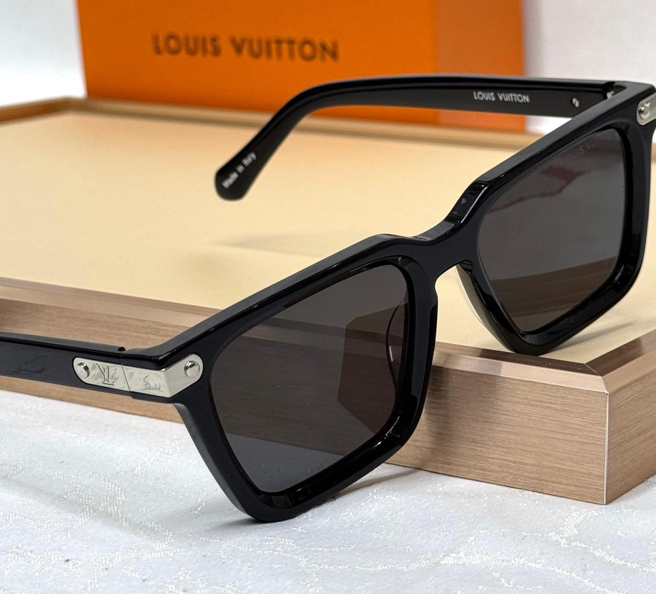 Louis Vuitton Sunglasses 3 colors