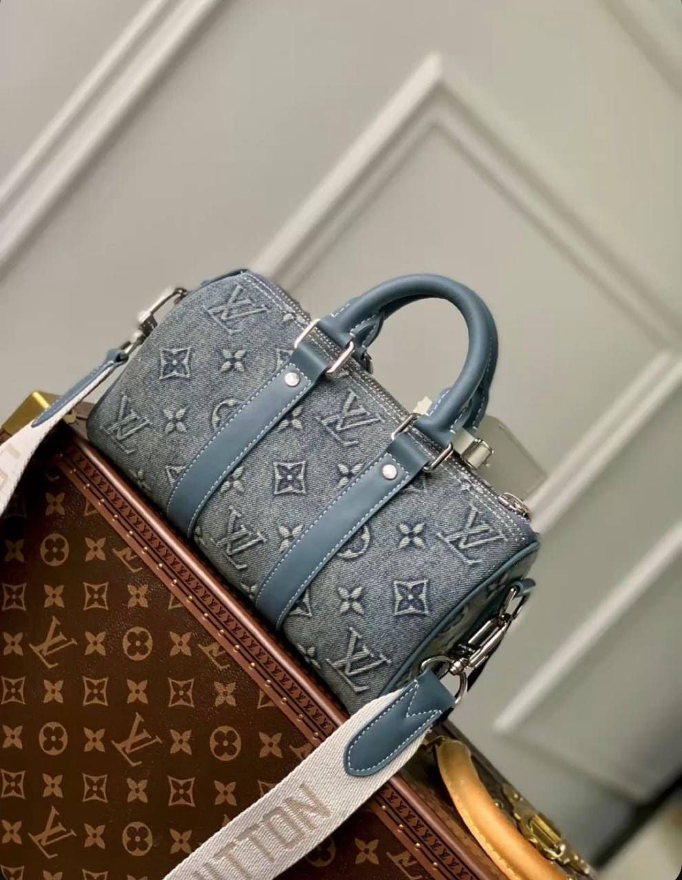 Louis Vuitton Duffle Bag ( VIP Quality )