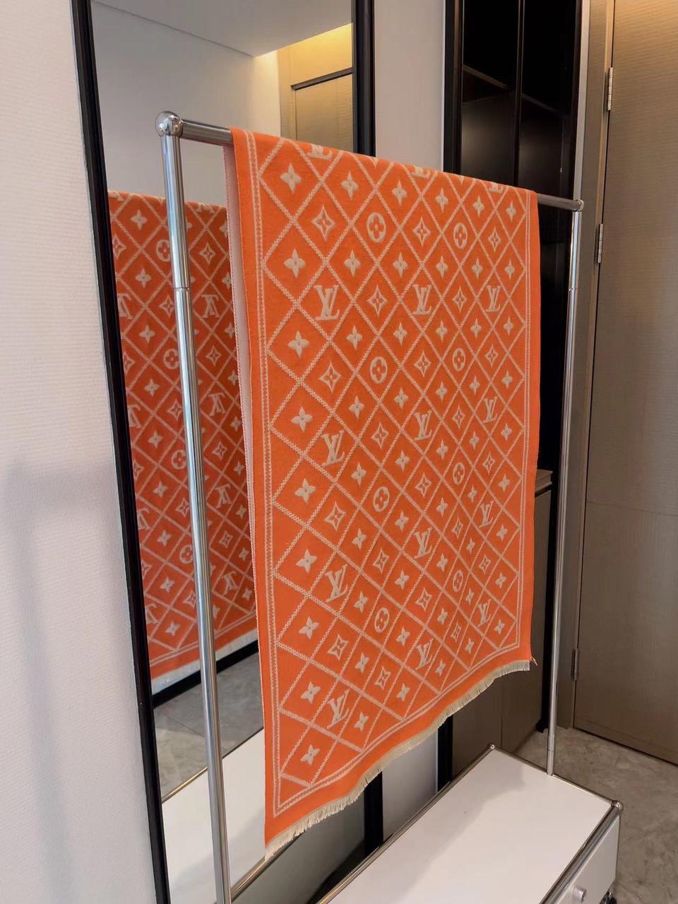 Louis Vuitton Scarf 2 colors