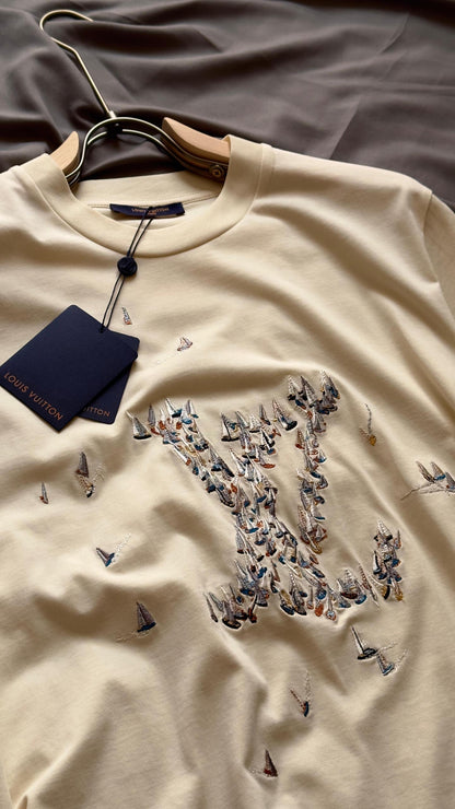 Louis Vuitton T-Shirt 2 colors