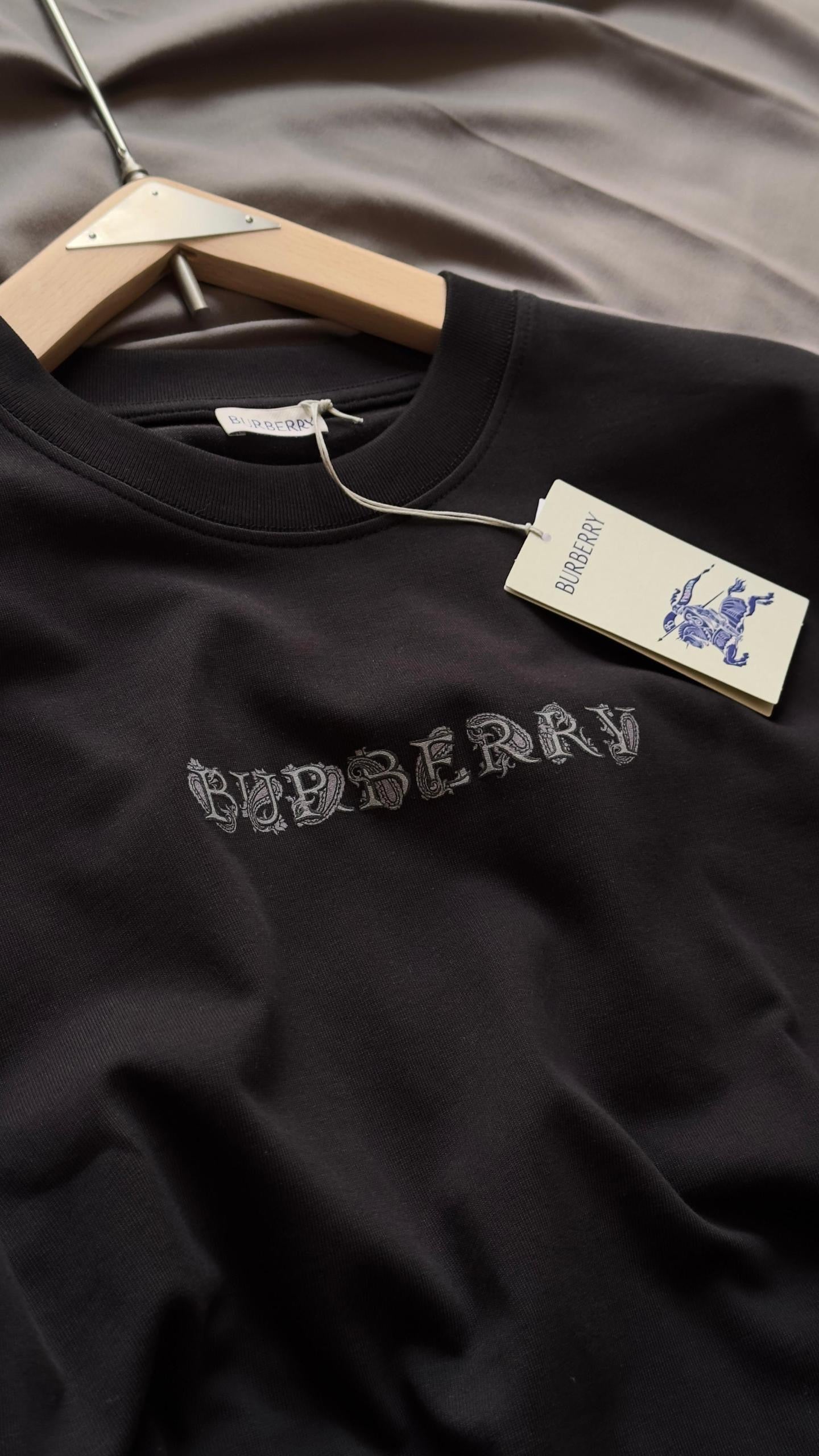 Burberry T-Shirt
