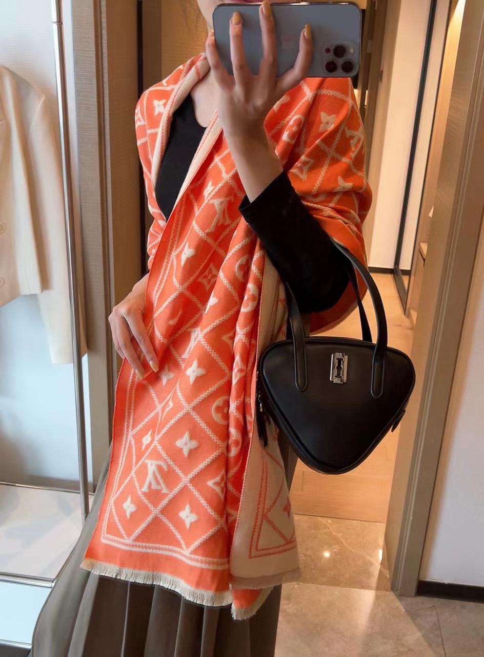 Louis Vuitton Scarf 2 colors