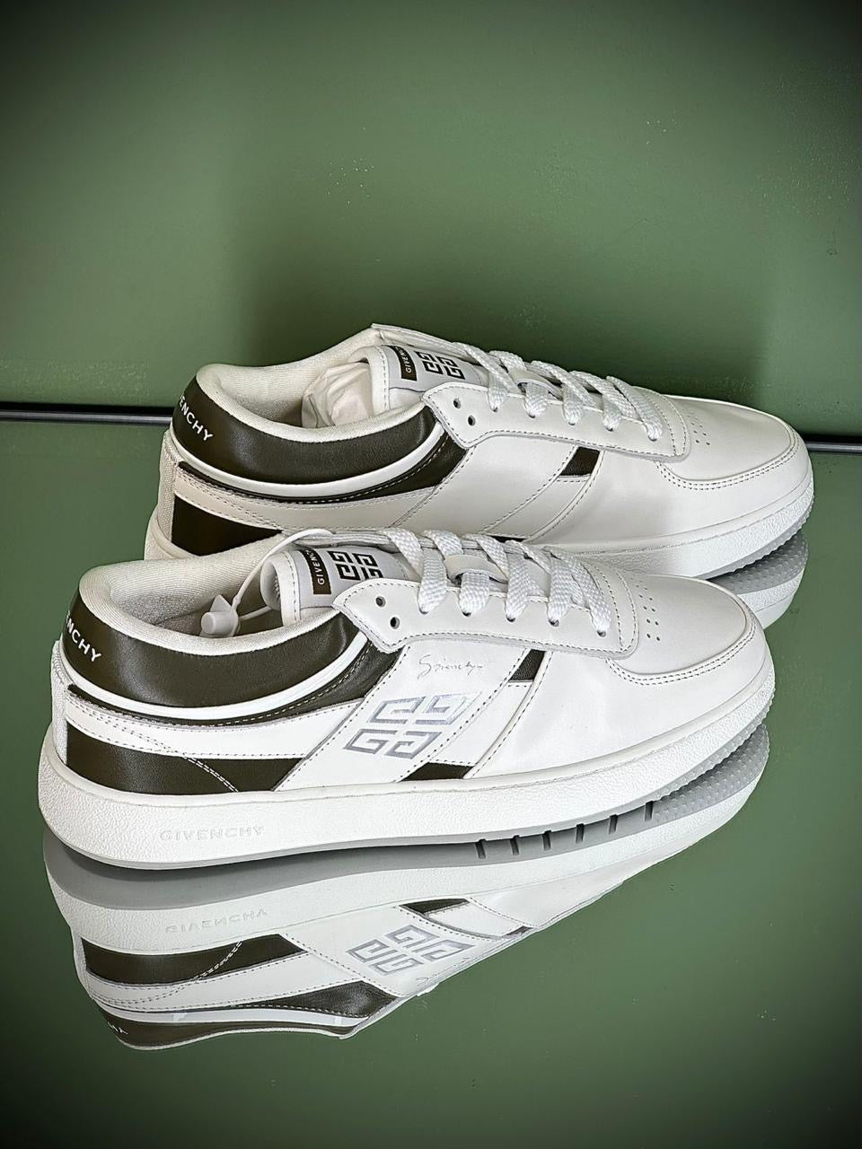 Givenchy Sneakers