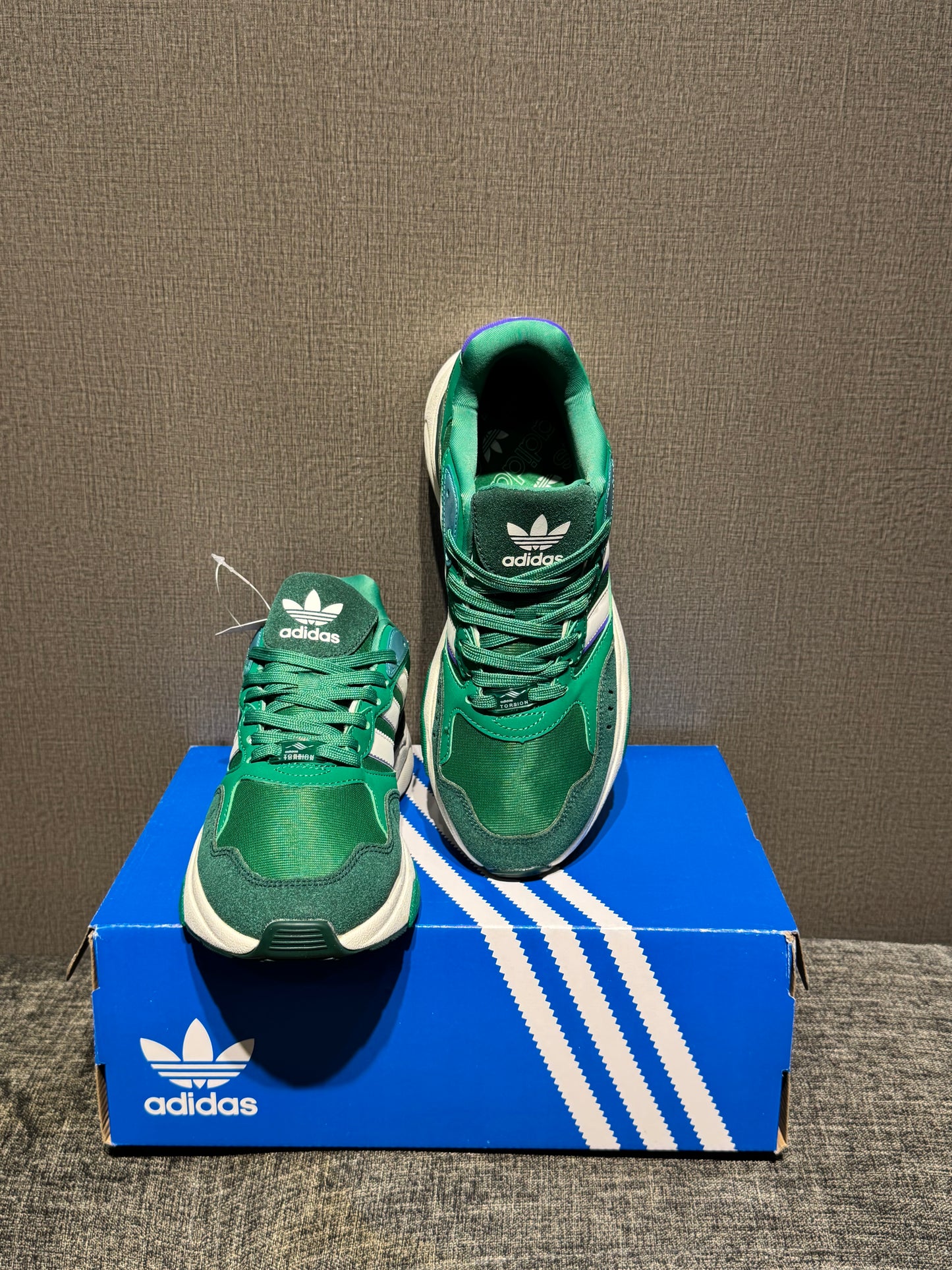 Adidas Retropy F90