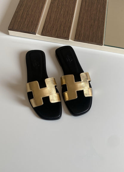 HERMES Female SLIPPERS