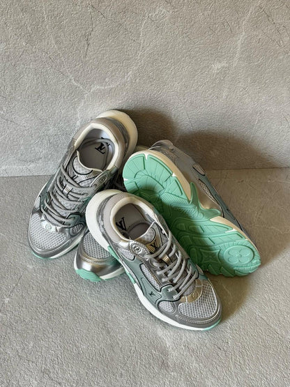 Louis Vuitton Sneakers 4 colors