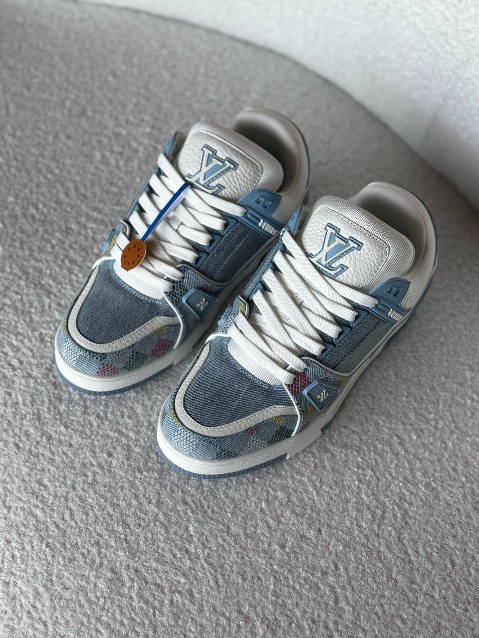 Louis Vuitton Sneakers