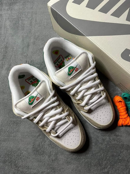 SB Dunk Jarritos
