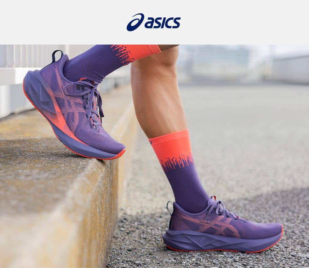 ASICS Sneakers