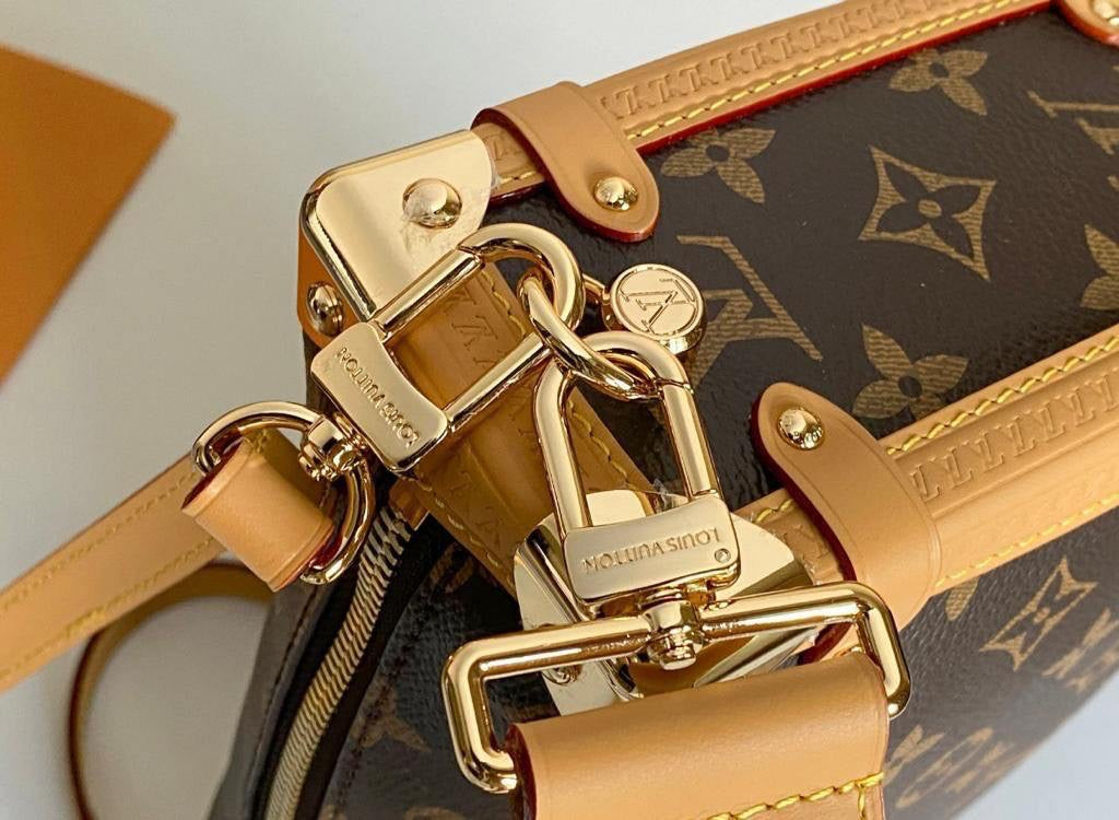 Louis Vuitton Sling Bag (VIP Quality)