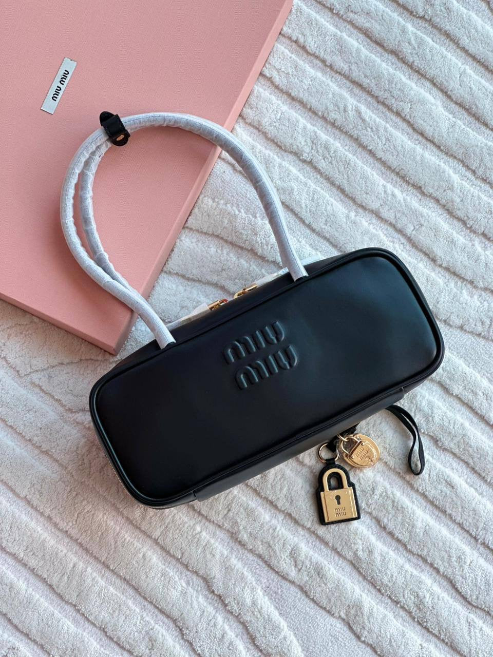 Miu Miu HandBag (VIP Quality)