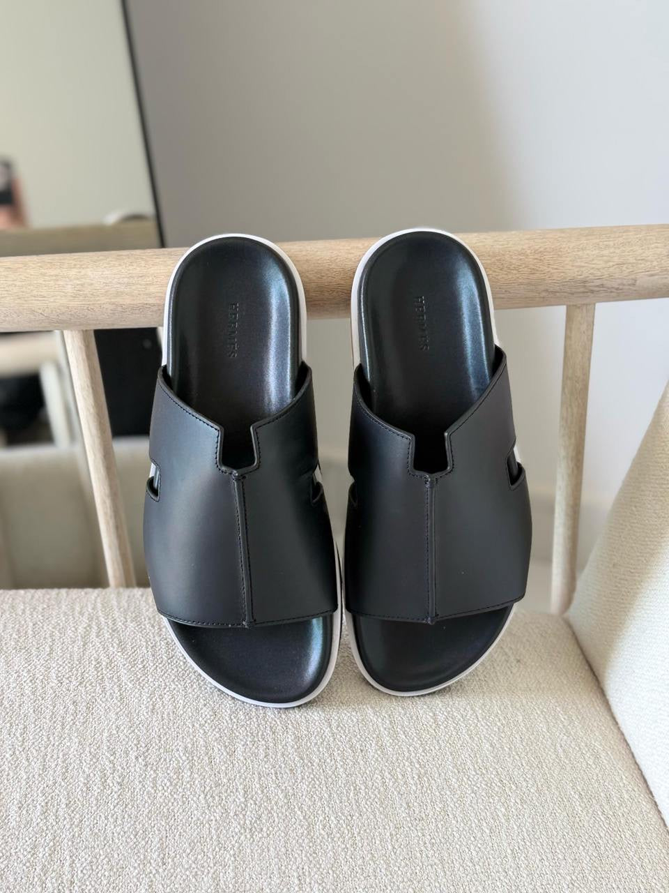 Hermes Slippers 2 colors