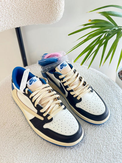 Nike Jordan 1 X Travis Scott Sneakers ( Vip )