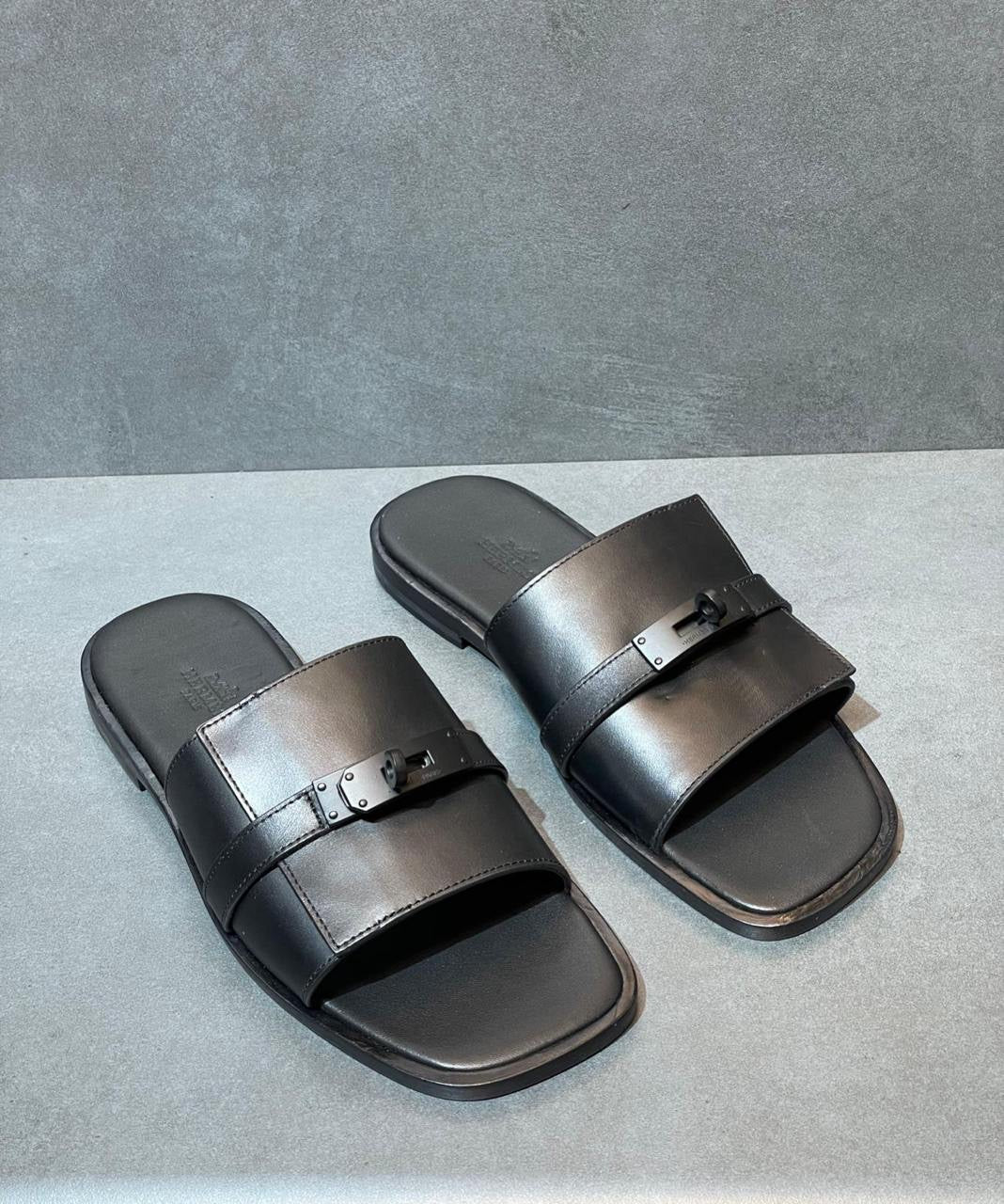 Hermes Slippers