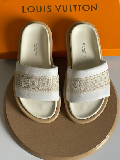 Louis Vuitton Slippers