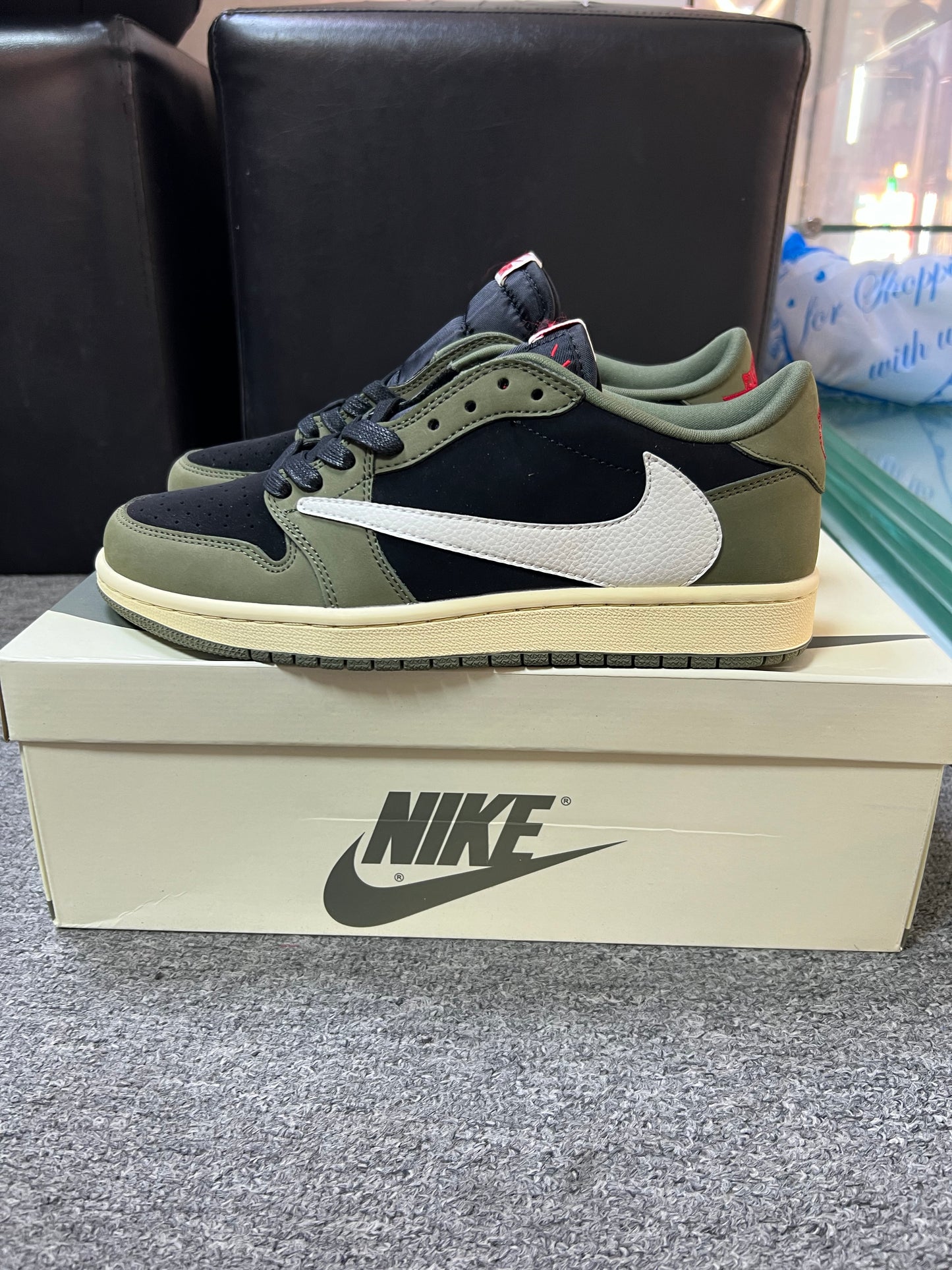 Travis Scott x Air Jordan 1 Low OG “BLACK OLIVE”