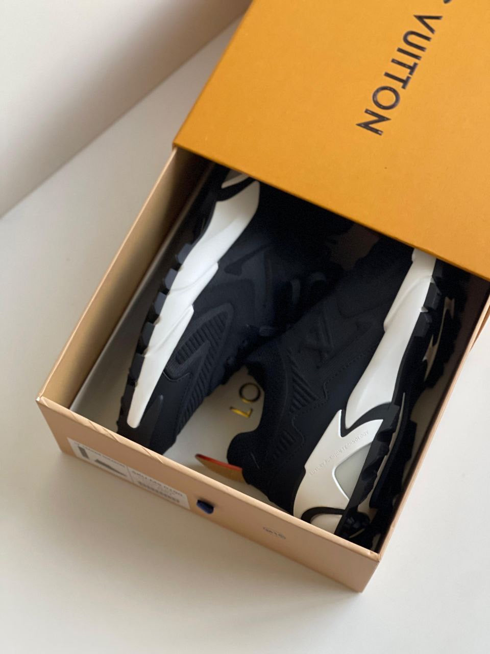 Louis Vuitton Sneakers