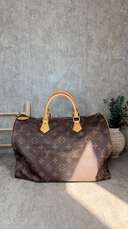 Louis Vuitton Duffle Bag ( VIP Quality )