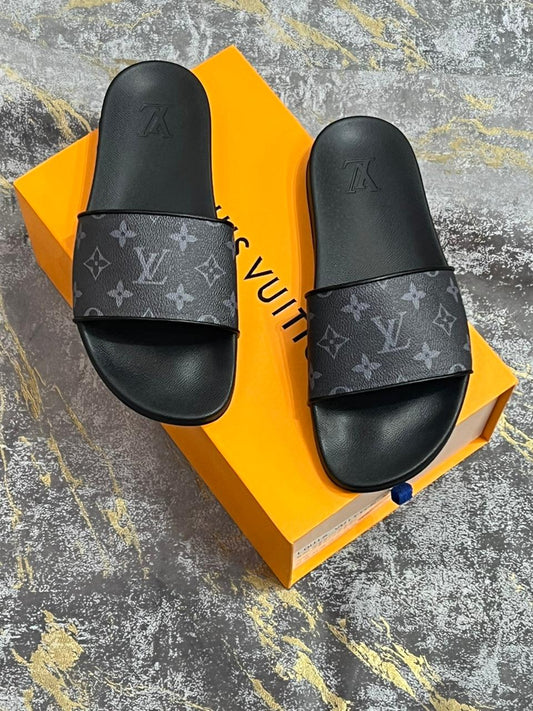 Louis Vuitton Slippers